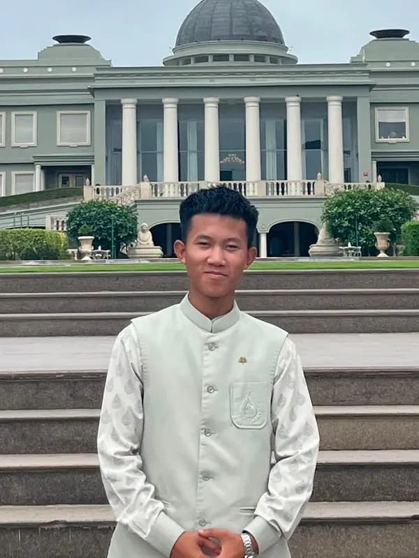 An Emporium hospitality student in uniform